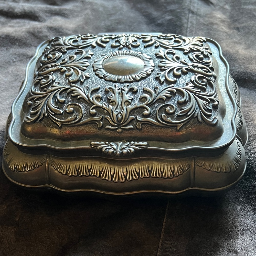 Vintage Godinger Ornate Silver Tone Trinket Box with Red Velvet Lining